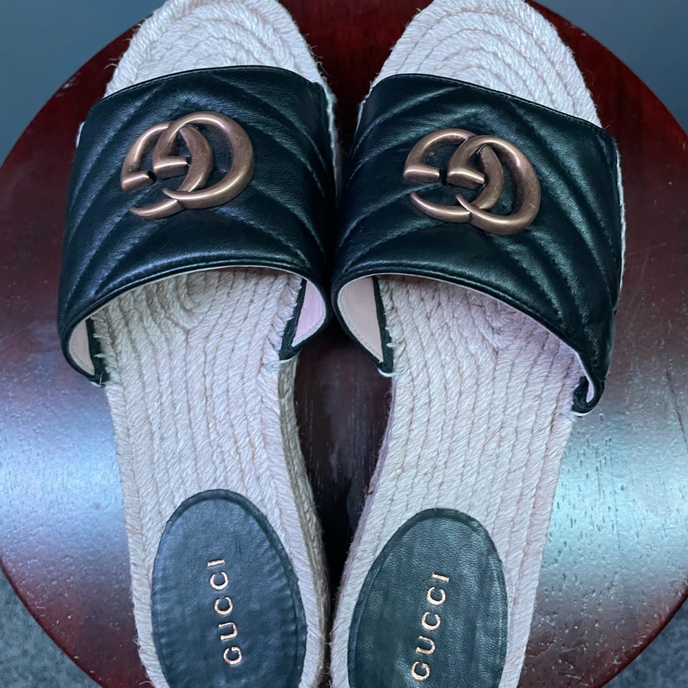 Worn once - Gucci Black Matelasse Platform Sandal- Size 36 1/2